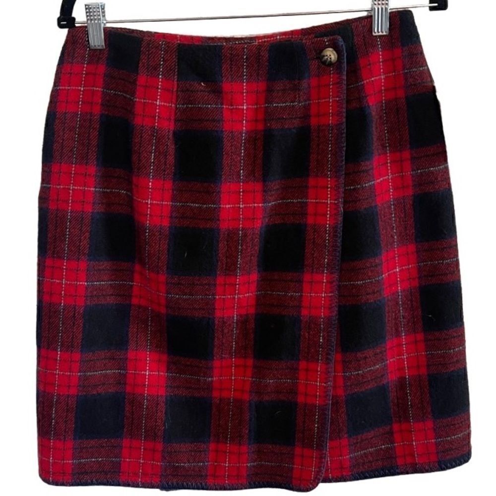 NWT- Vintage Old Stock- Marsh Landing Wool Plaid Red Navy Blue Wrap Skirt, 12